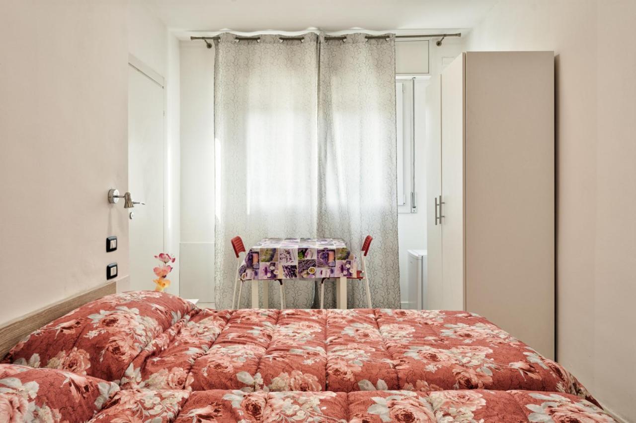 فندق Venice Pink House مارغيرا المظهر الخارجي الصورة